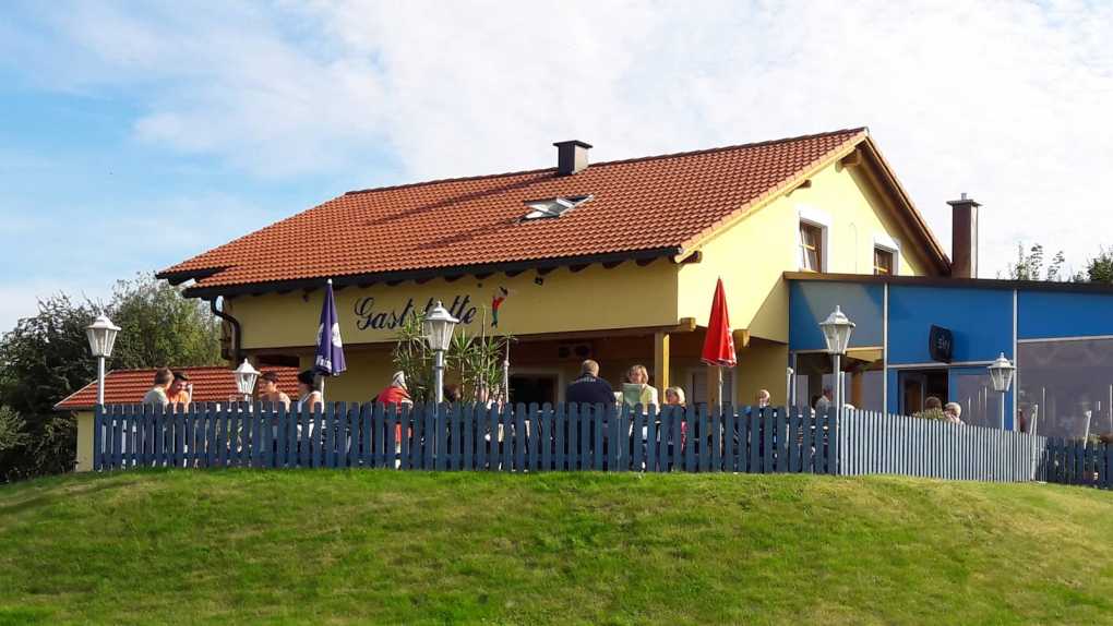 Minigolfstüberl im Kurpark beim Sibyllenbad in Neualbenreuth