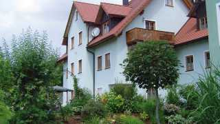 Ferienwohnungen am Kirchberg bei Familie Plonner-Kilian in Neualbenreuth beim Sibyllenbad