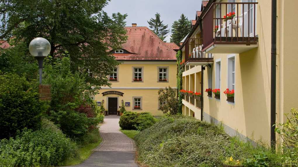 Außenansicht Schlosshotel Ernestgrün