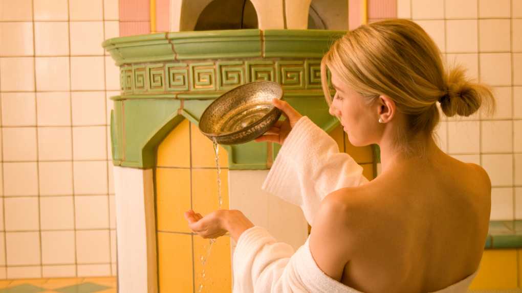 Kräuterduftraum im orientalischen BadTempel