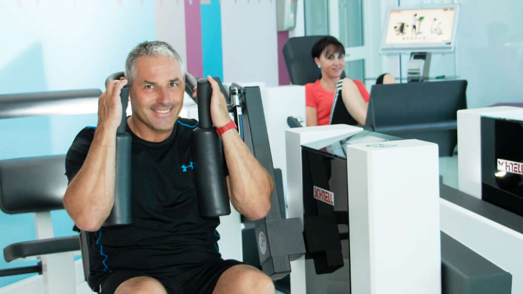 Synchro-Trainingszirkel Sit-up und Beinpresse