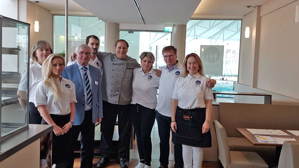 Gastro-Team im Restaurant bei der Einweihung