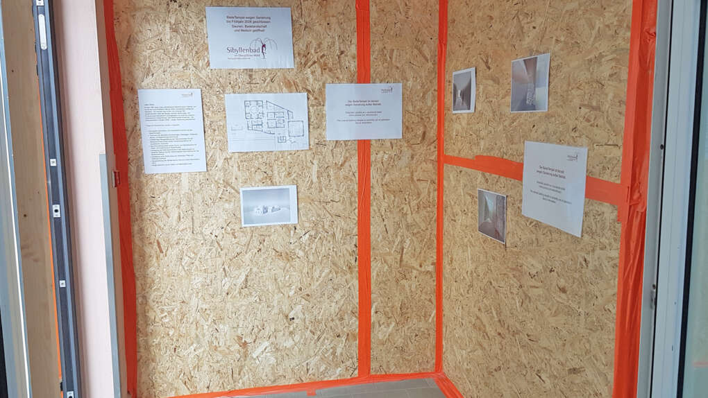 Trennwand zum BadeTempel, der saniert wird